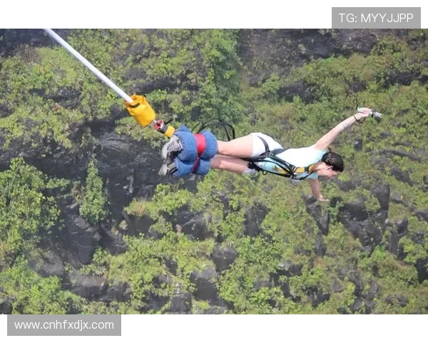深圳攀岩队勇闯极限运动世界杯展现逆袭精神与团队力量 深圳攀岩队勇闯极限运动世界杯展现逆袭精神与团队力量
